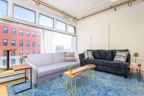 Amazing Historic Apartment With Spectacular City Views image 10