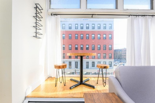 Amazing Historic Apartment With Spectacular City Views image 24