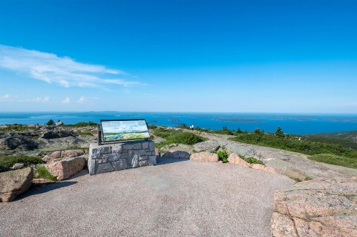 Amazing Historic Apartment With Spectacular City Views image 28