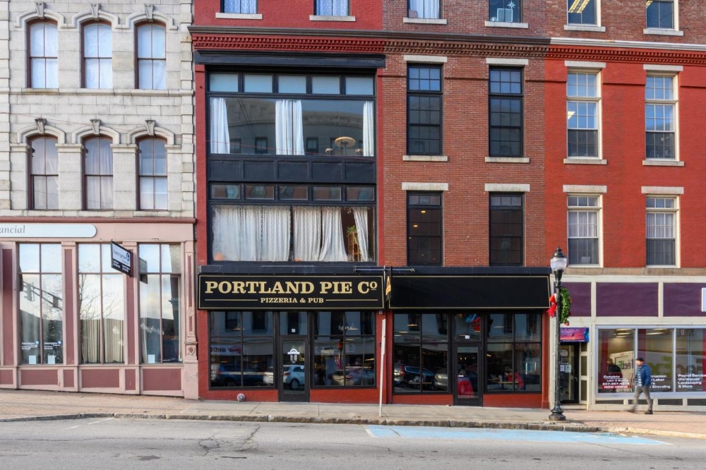 Amazing Historic Apartment With Spectacular City Views